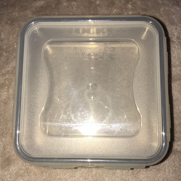 Lock ๐ and lock 29 oz plastic container ๐ - Picture 2 of 4